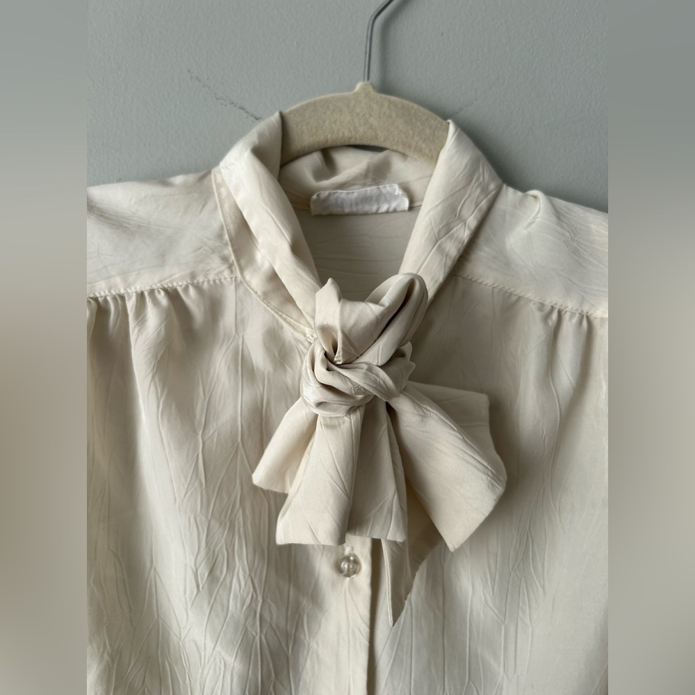 Vintage 80s bow tie blouse - Picture 9 of 15